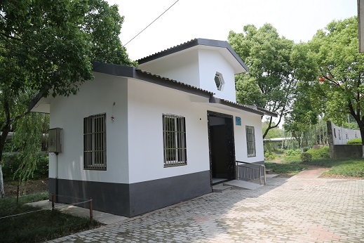 平湖市区文化广场公厕