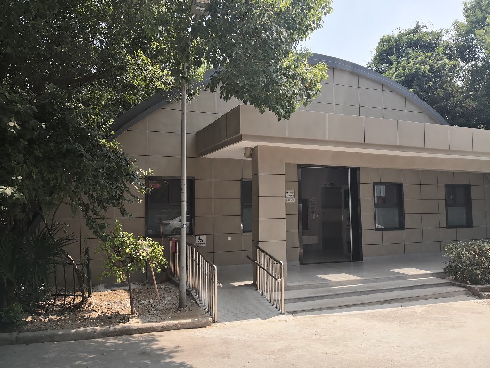 长兴河滨路智慧公厕