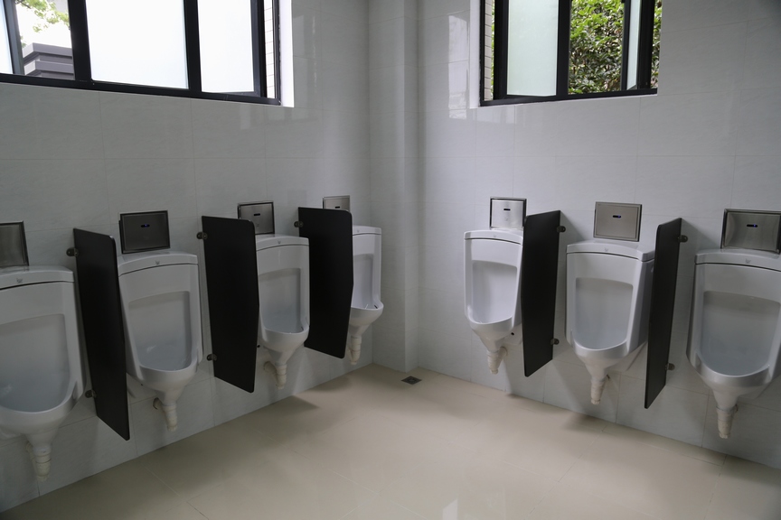 上海油船码头公厕