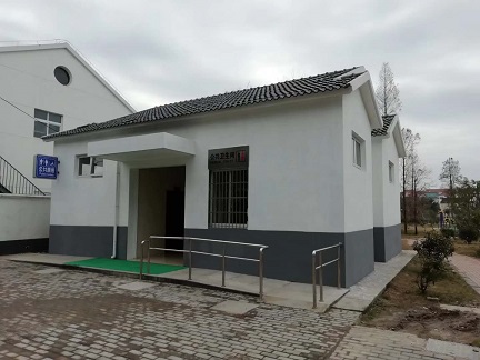 平湖新仓眉家路公厕（法华寺对面）